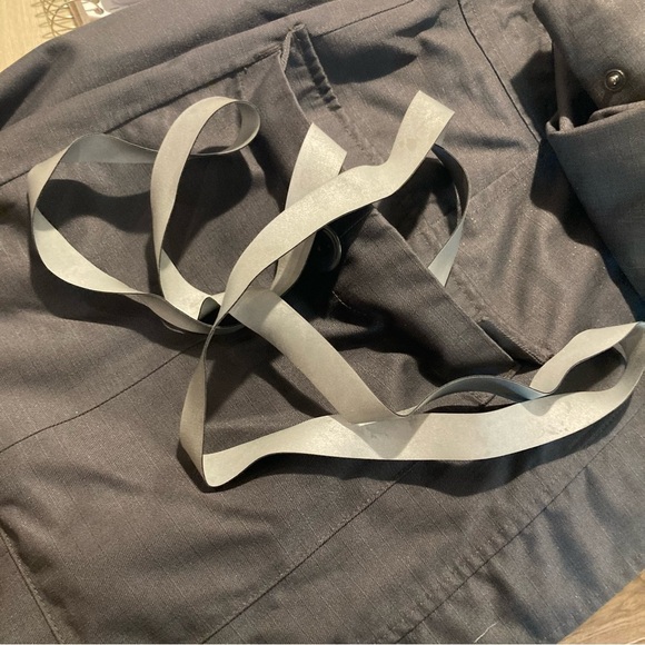 MEC Sz L Crosstown Multiple Pockets Venting Under Arm & Back Zipper Snaps Jacket - Picture 14 of 16